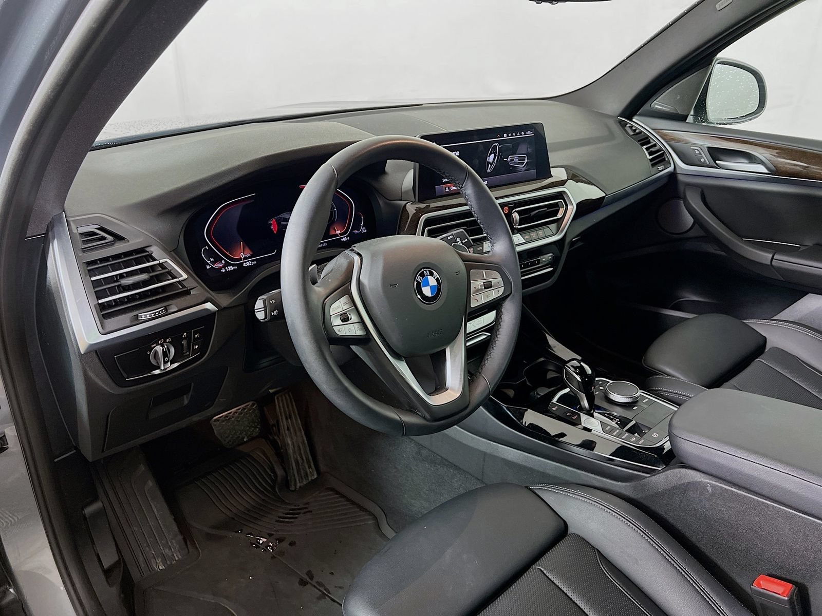 Used 2024 BMW X3 xDrive30i AWD/4WD image 9