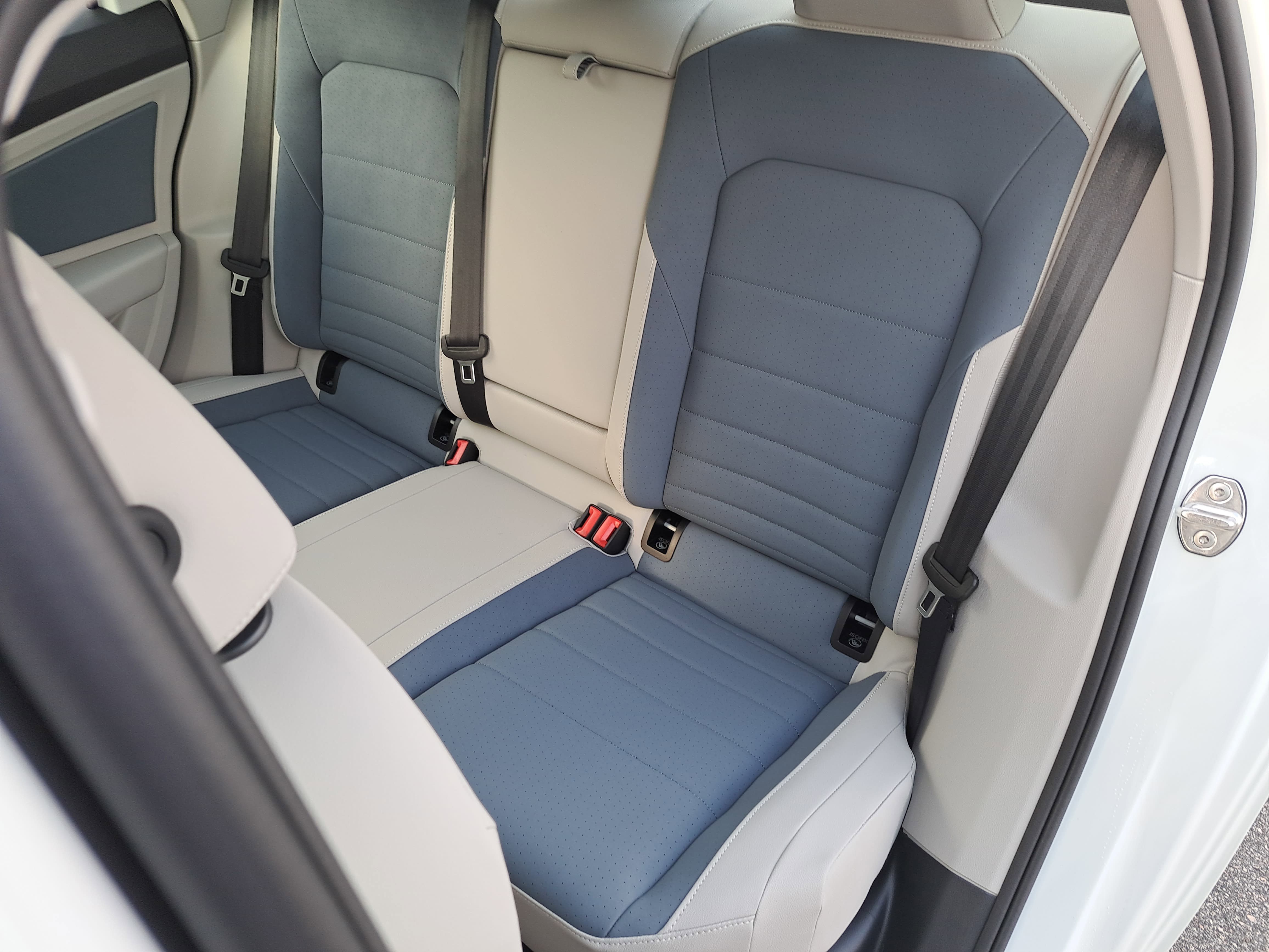 New 2026 Volkswagen Jetta SE FWD image 13