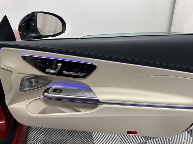 Used 2025 Mercedes-Benz CLE 300 4MATIC Cabriolet image 34