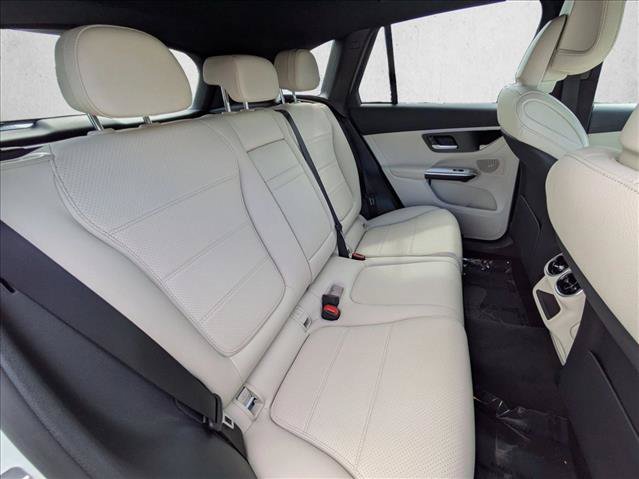 Used 2023 Mercedes-Benz GLC 300 image 22