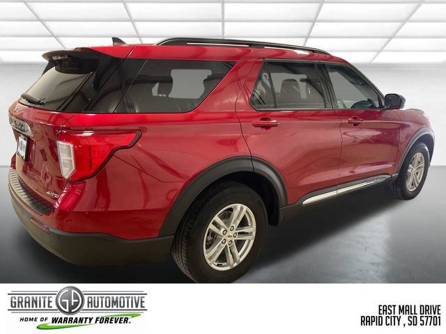 Used 2023 Ford Explorer XLT AWD/4WD image 6