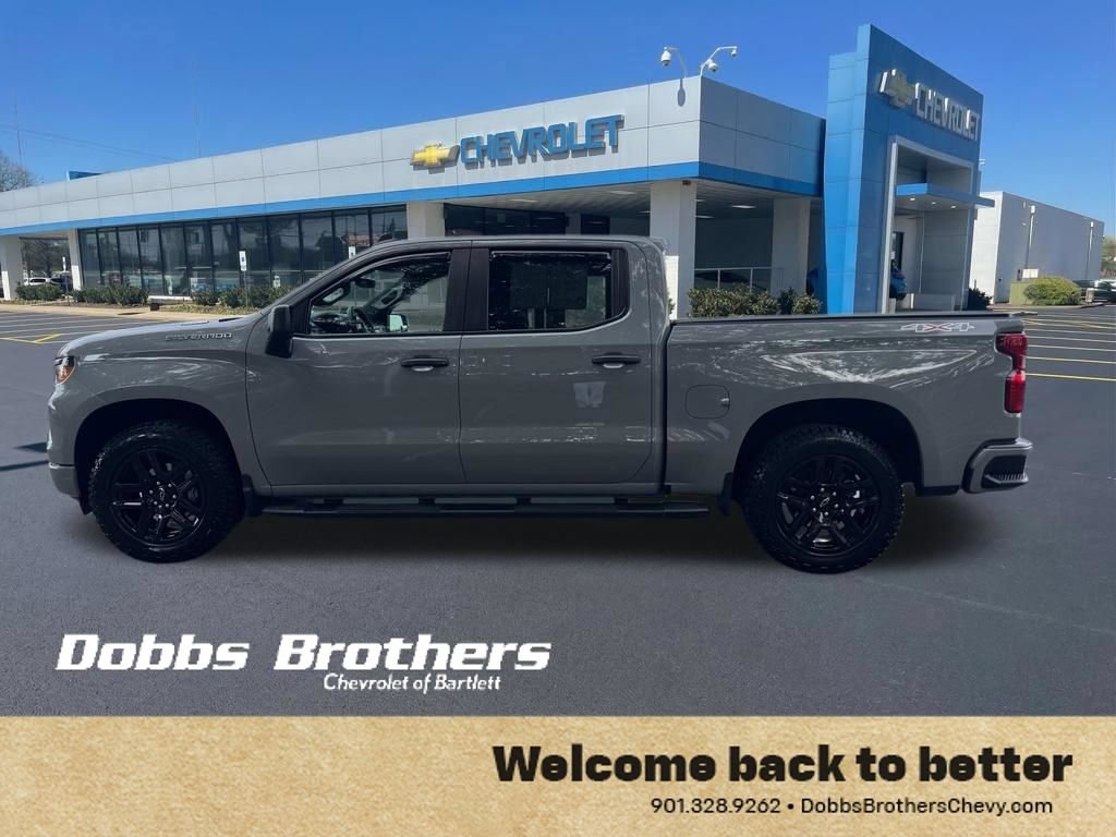 Used 2024 Chevrolet Silverado 1500 Custom AWD/4WD image 4