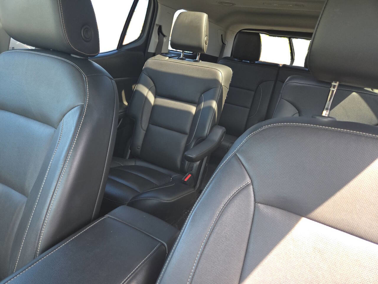 Used 2018 GMC Acadia SLT AWD/4WD image 15