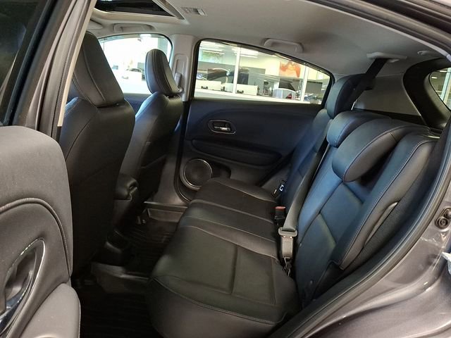 Used 2021 Honda HR-V EX-L image 10