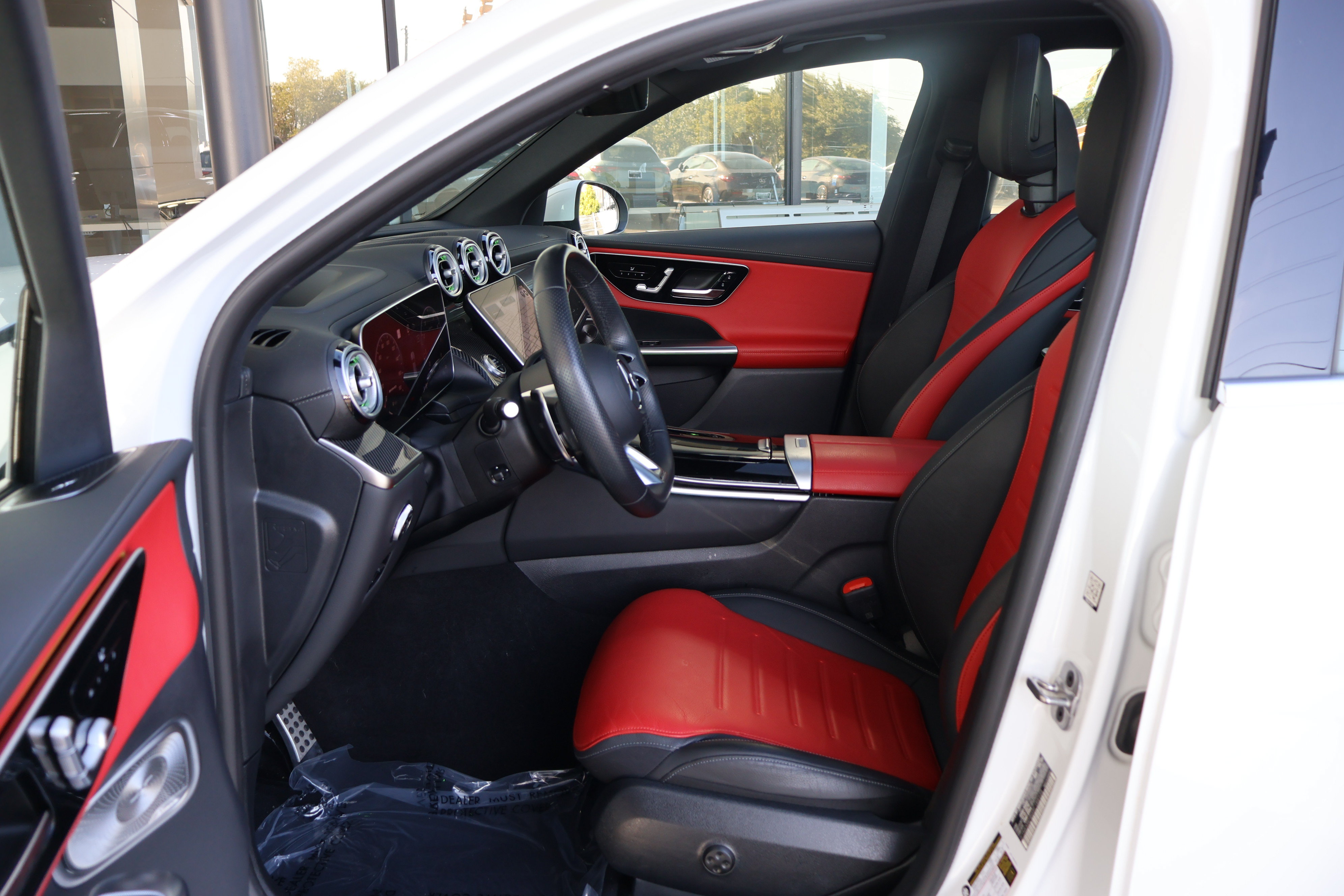 Certified 2024 Mercedes-Benz GLC 43 AMG 4MATIC image 11
