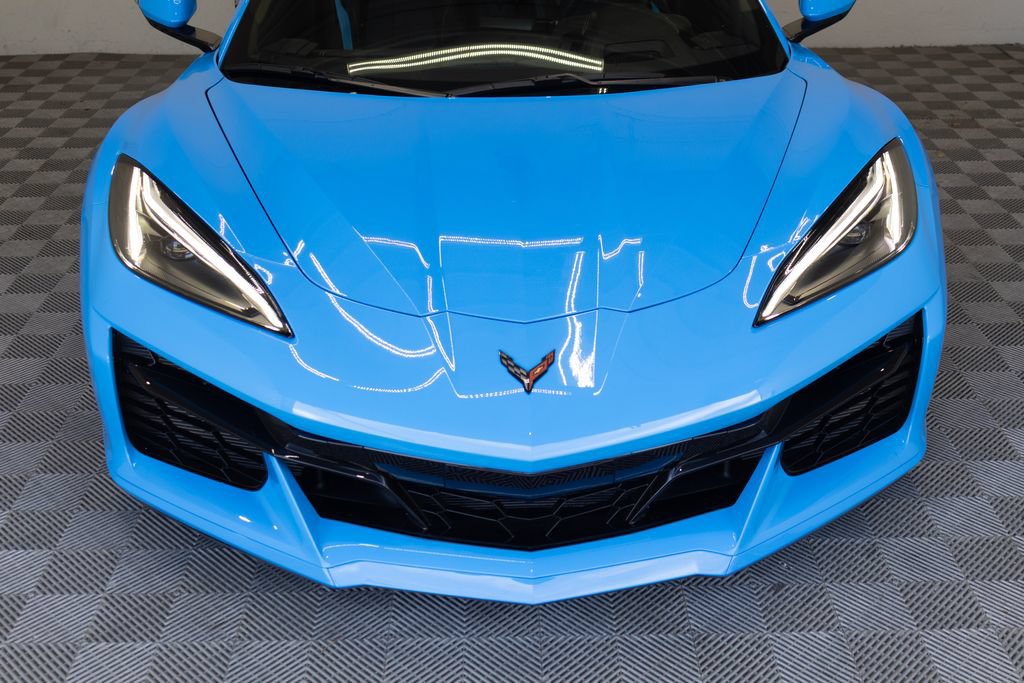 Used 2024 Chevrolet Corvette Z06 RWD image 7