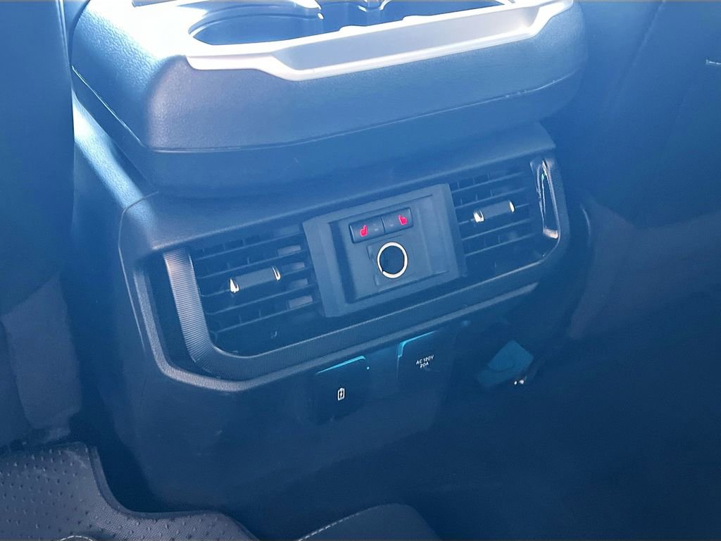 Used 2023 Ford F150 Lightning Platinum AWD/4WD image 27