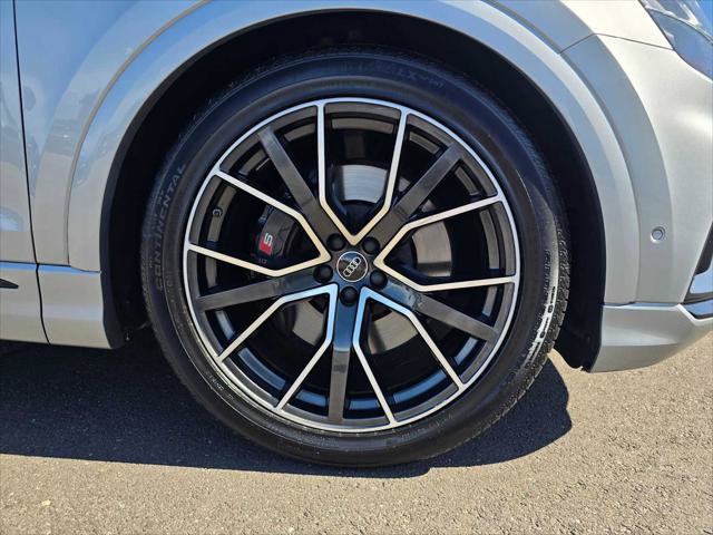 Used 2023 Audi SQ8 Premium Plus w/ Black Optic Package AWD/4WD image 9