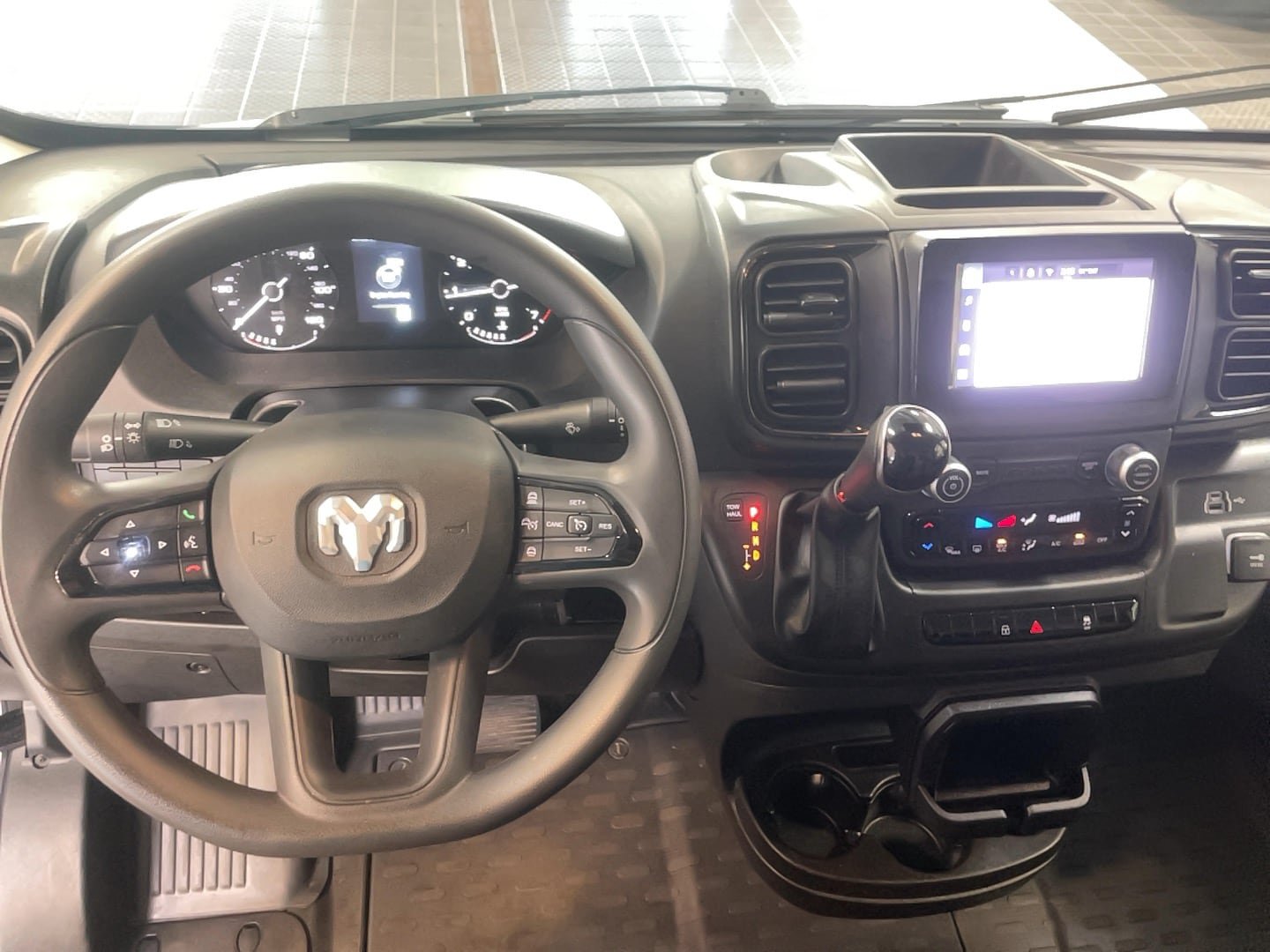 Used 2025 RAM ProMaster 3500 w/ Convenience Group FWD image 20