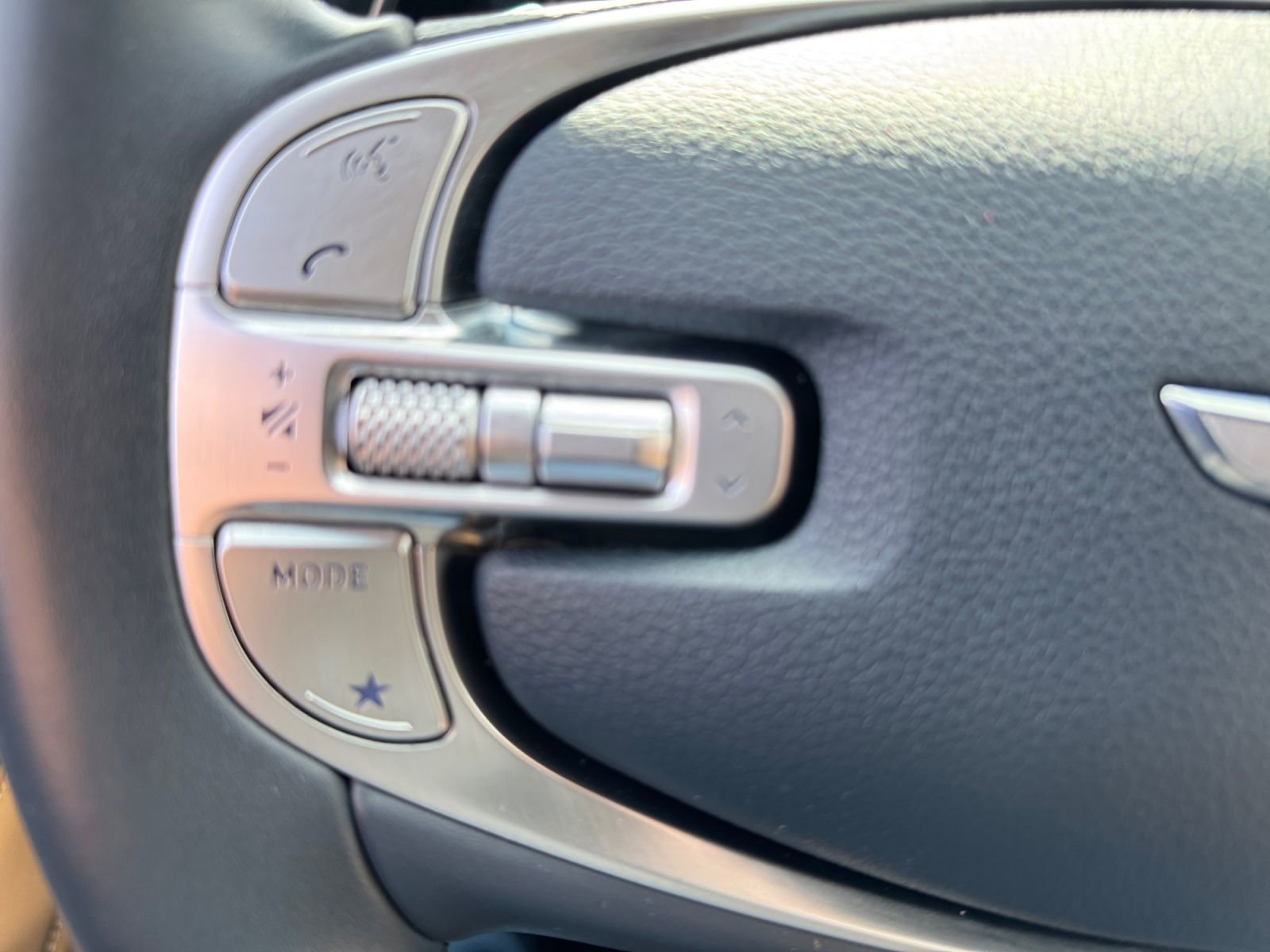 Used 2024 Genesis GV80 2.5T w/ Advanced Package AWD/4WD image 20