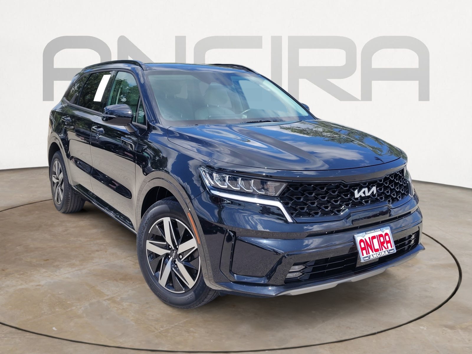 Used 2023 Kia Sorento EX w/ Panoramic Sunroof Package FWD image 4