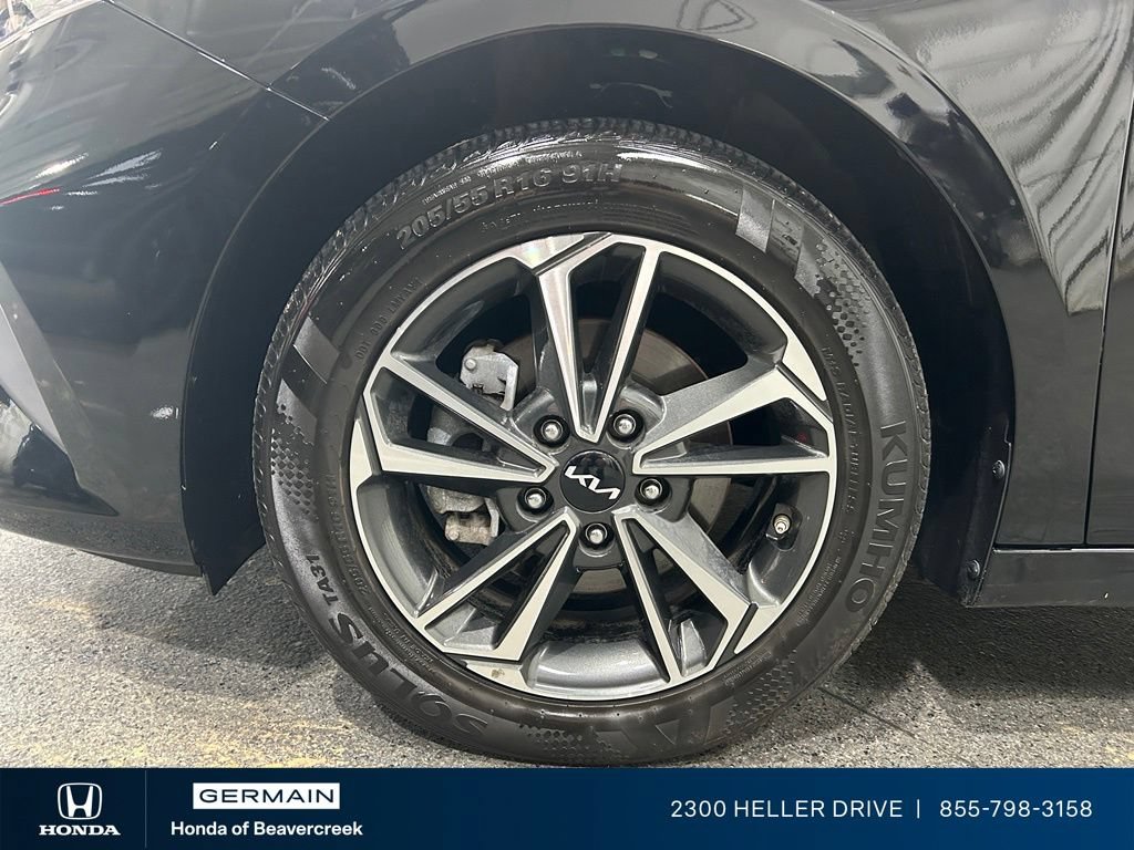 Used 2024 Kia Forte LXS w/ LXS Technology Package FWD image 13