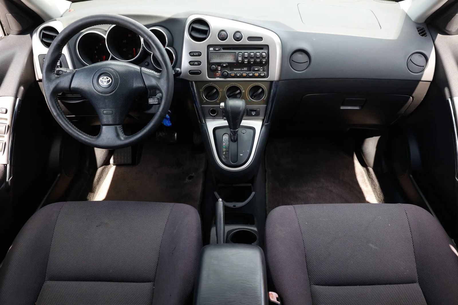Used 2004 Toyota Matrix XR FWD image 12