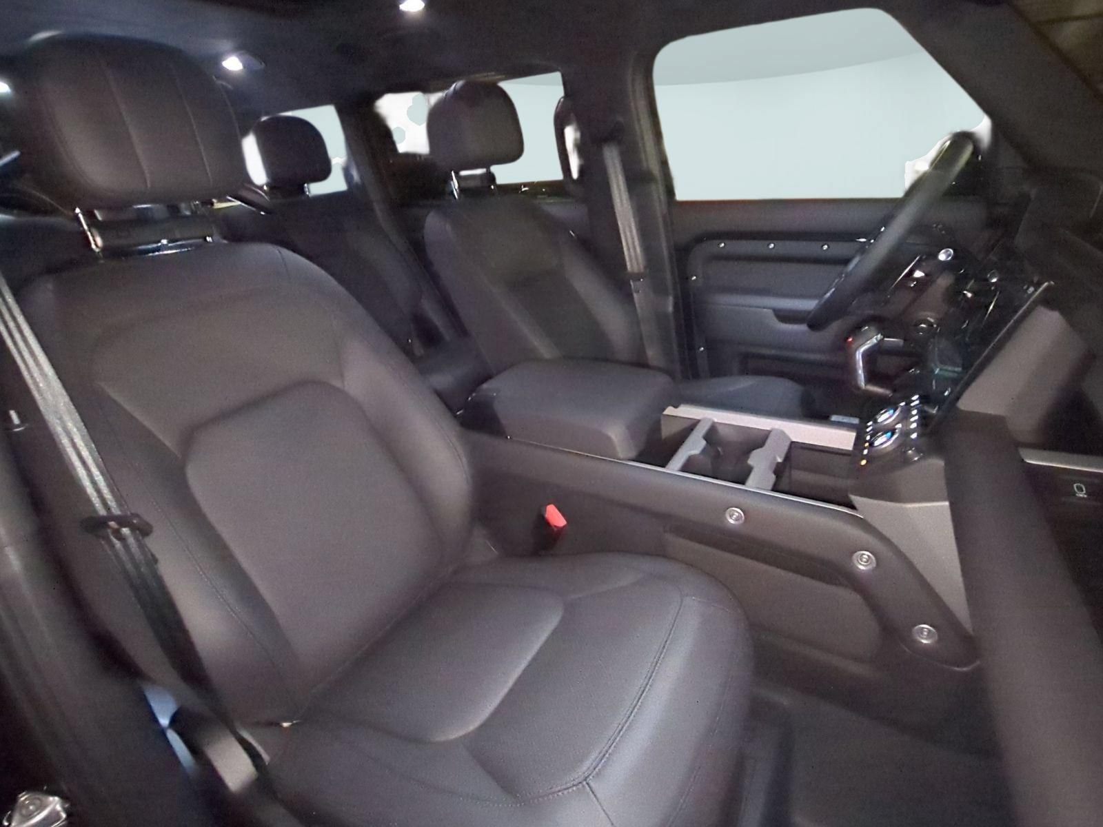New 2026 Land Rover Defender 130 V8 AWD/4WD image 30