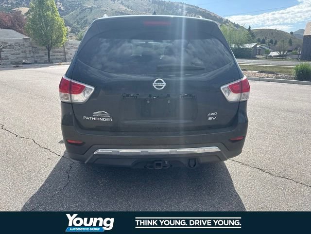 Used 2016 Nissan Pathfinder SV w/ Trailer Tow Package AWD/4WD image 5