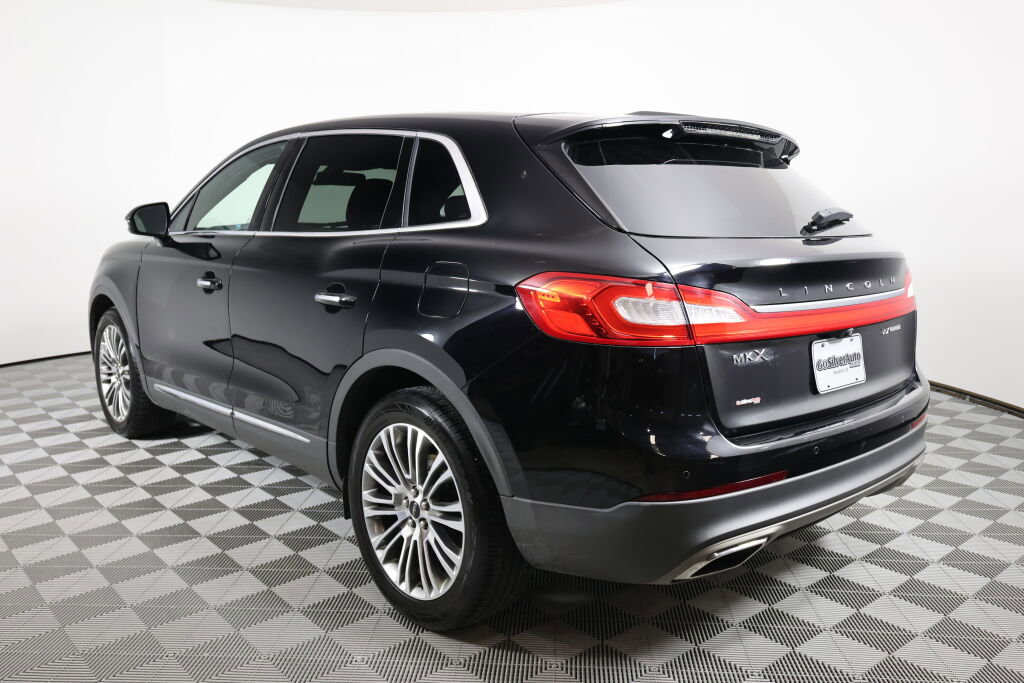 Used 2016 Lincoln MKX Reserve w/ Climate Package image 4