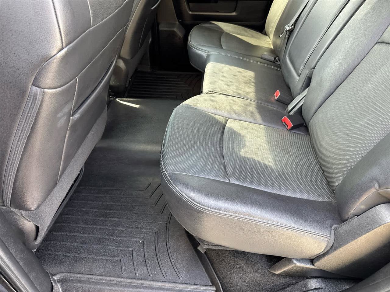 Used 2017 RAM 3500 Laramie w/ Sport Appearance Group image 20