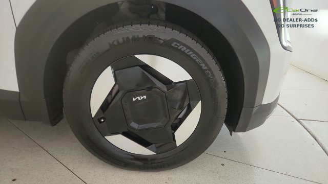 Used 2024 Kia EV9 Light Long Range RWD image 83