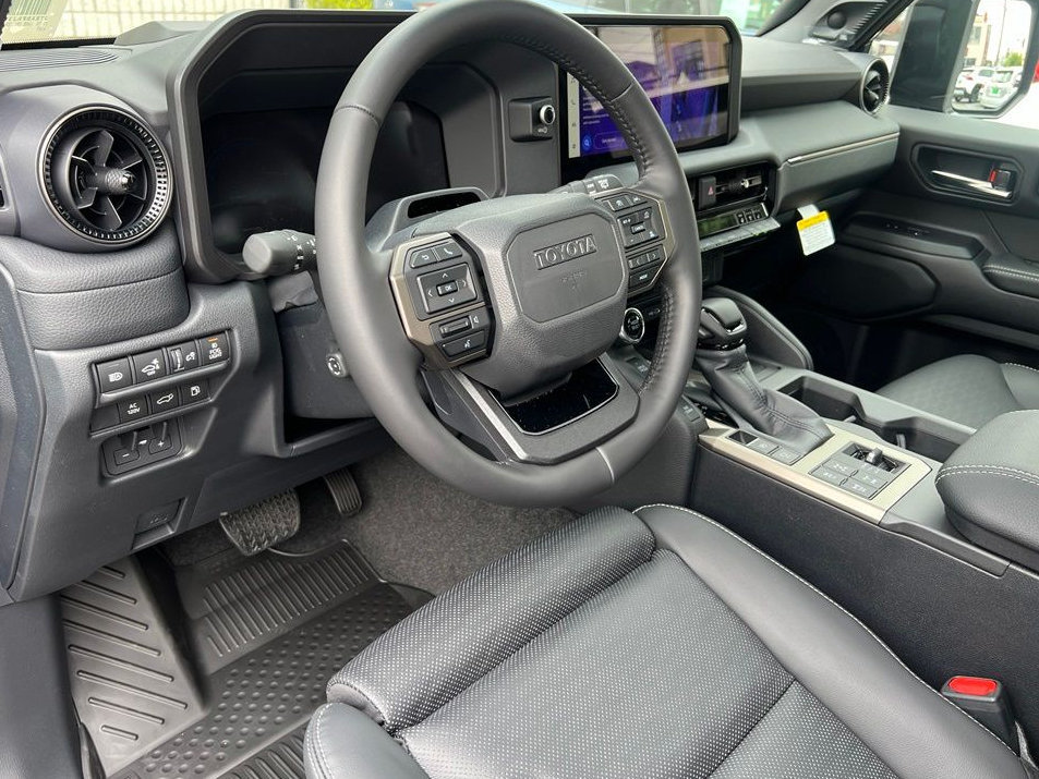 New 2027 Toyota Land Cruiser w/ Premium Package AWD/4WD image 7