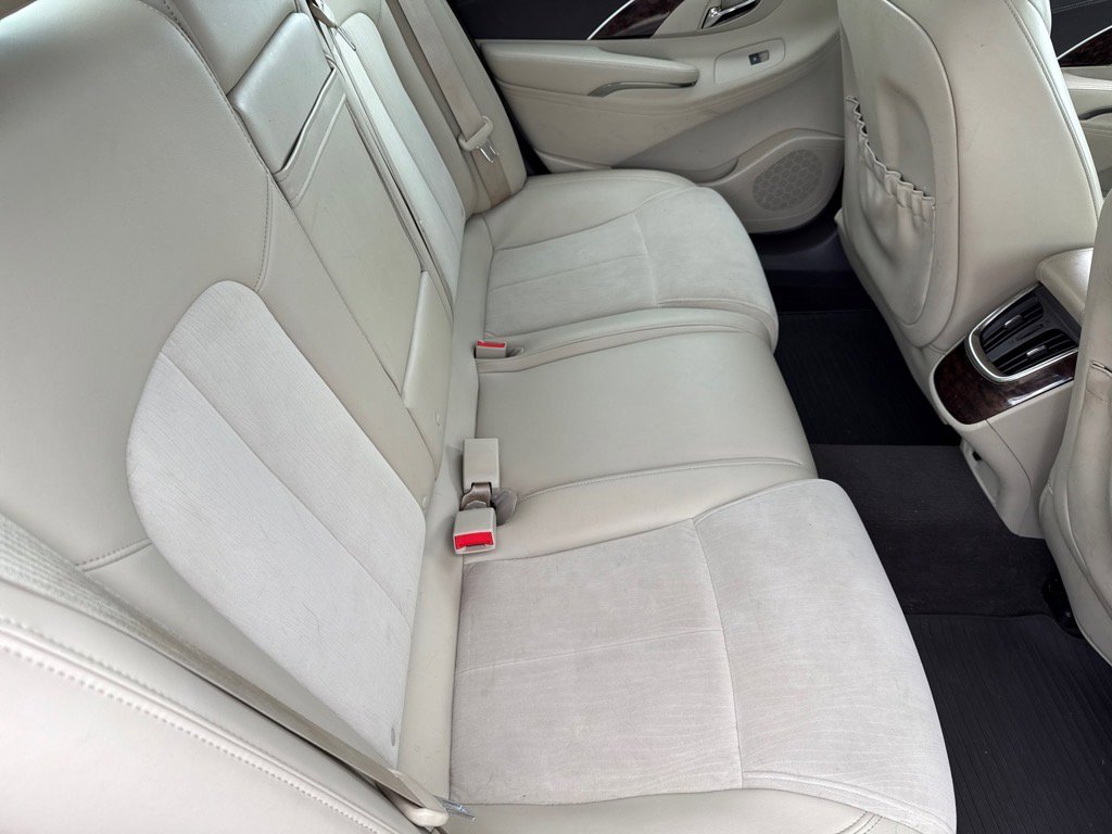 Used 2016 Buick LaCrosse image 20