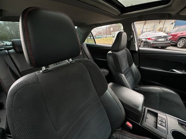 Used 2017 Toyota Camry XSE image 37