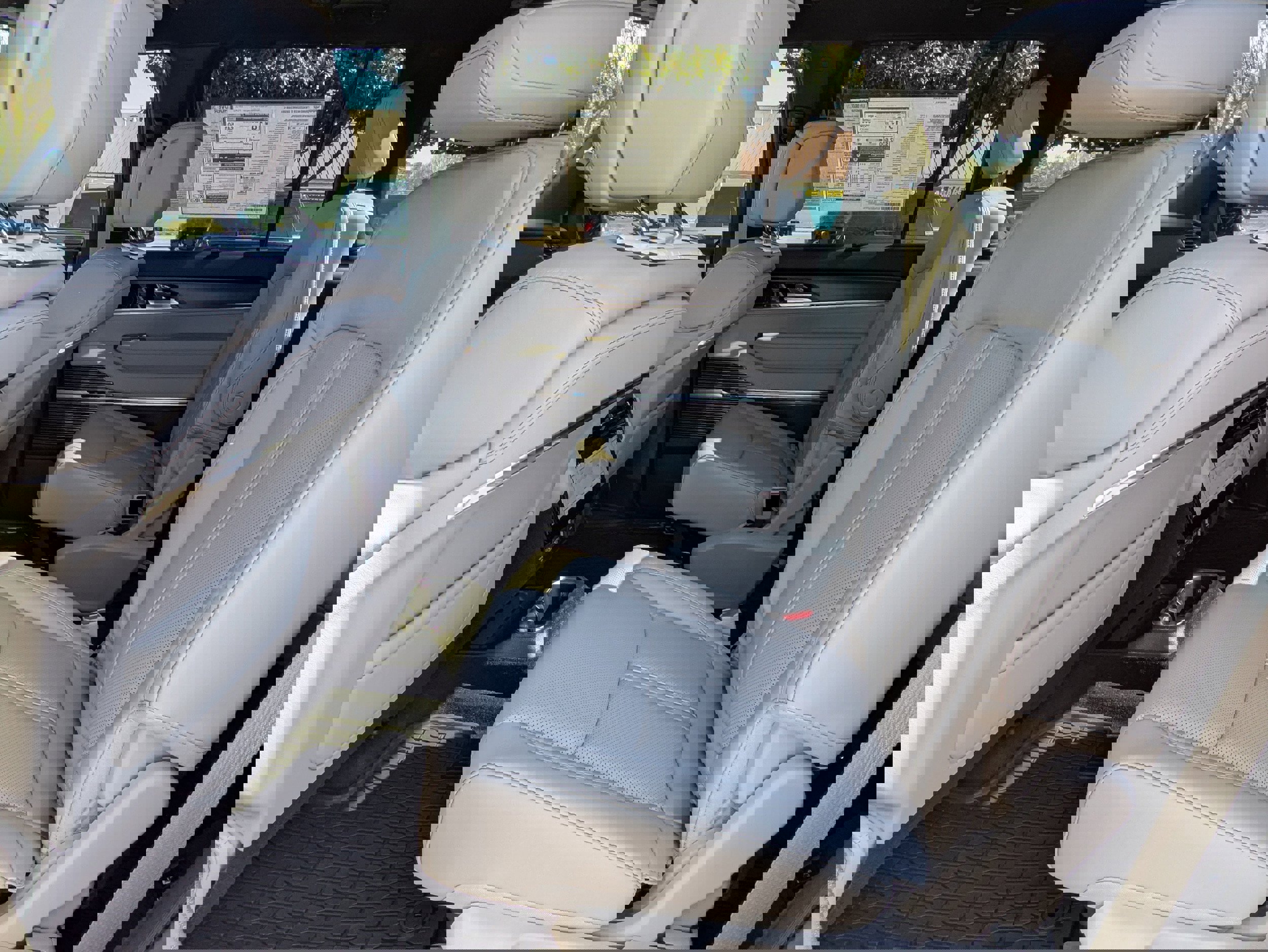 New 2026 Jeep Grand Wagoneer Summit image 15