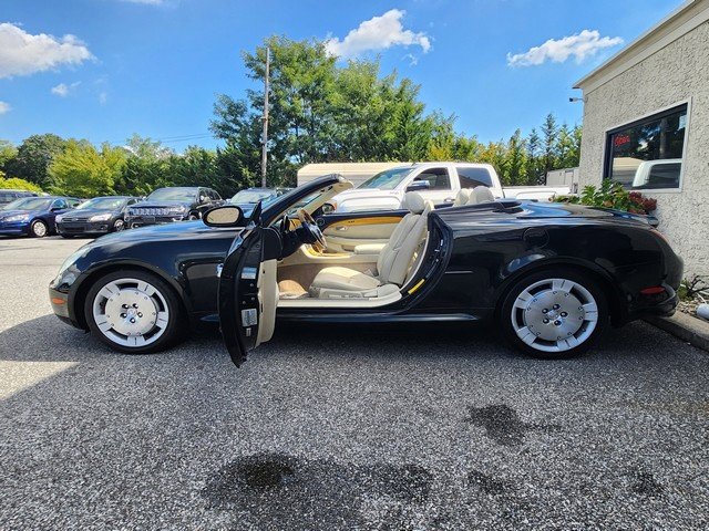 Used 2004 Lexus SC 430 Convertible image 25