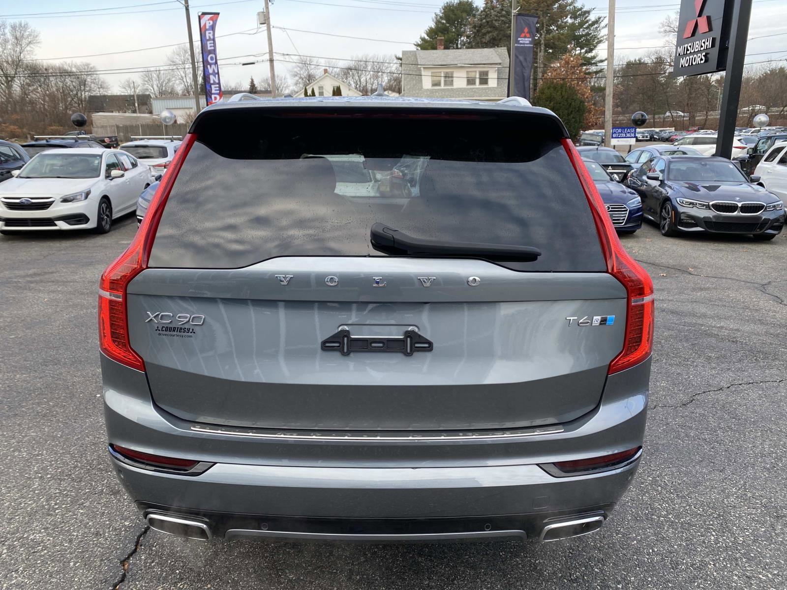 Used 2019 Volvo XC90 T6 R-Design w/ Advanced Package image 4