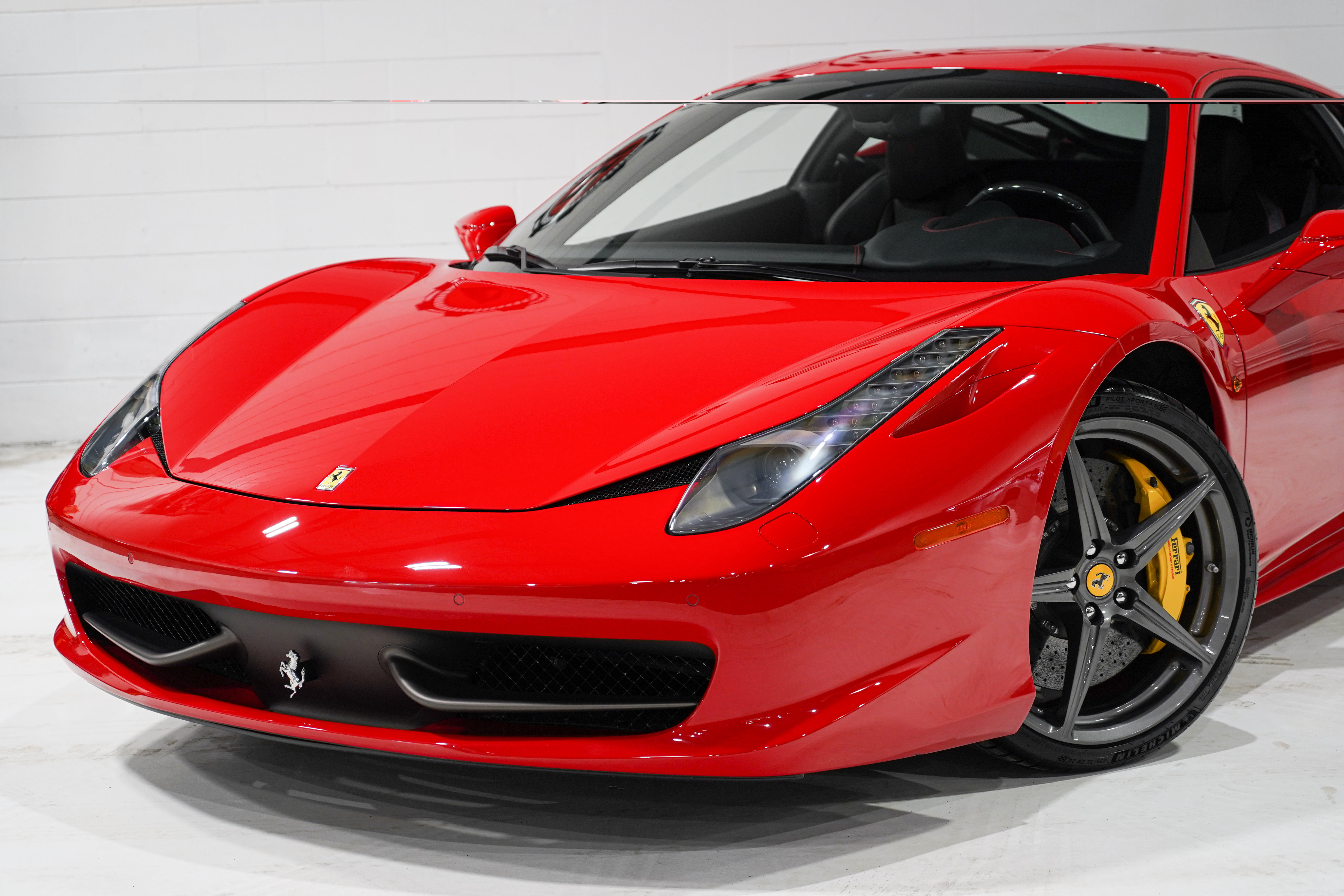 Used 2014 Ferrari 458 Italia Coupe RWD image 30