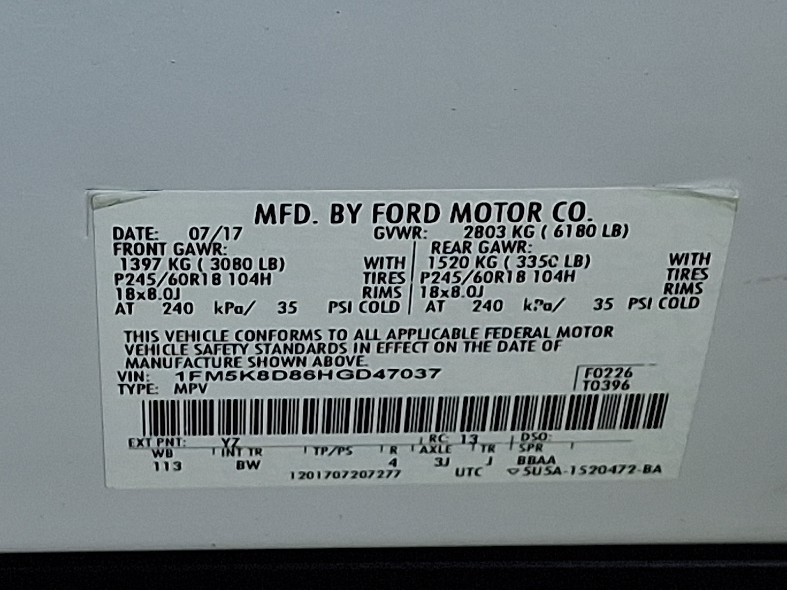 Used 2017 Ford Explorer XLT w/ Equipment Group 202A AWD/4WD image 26