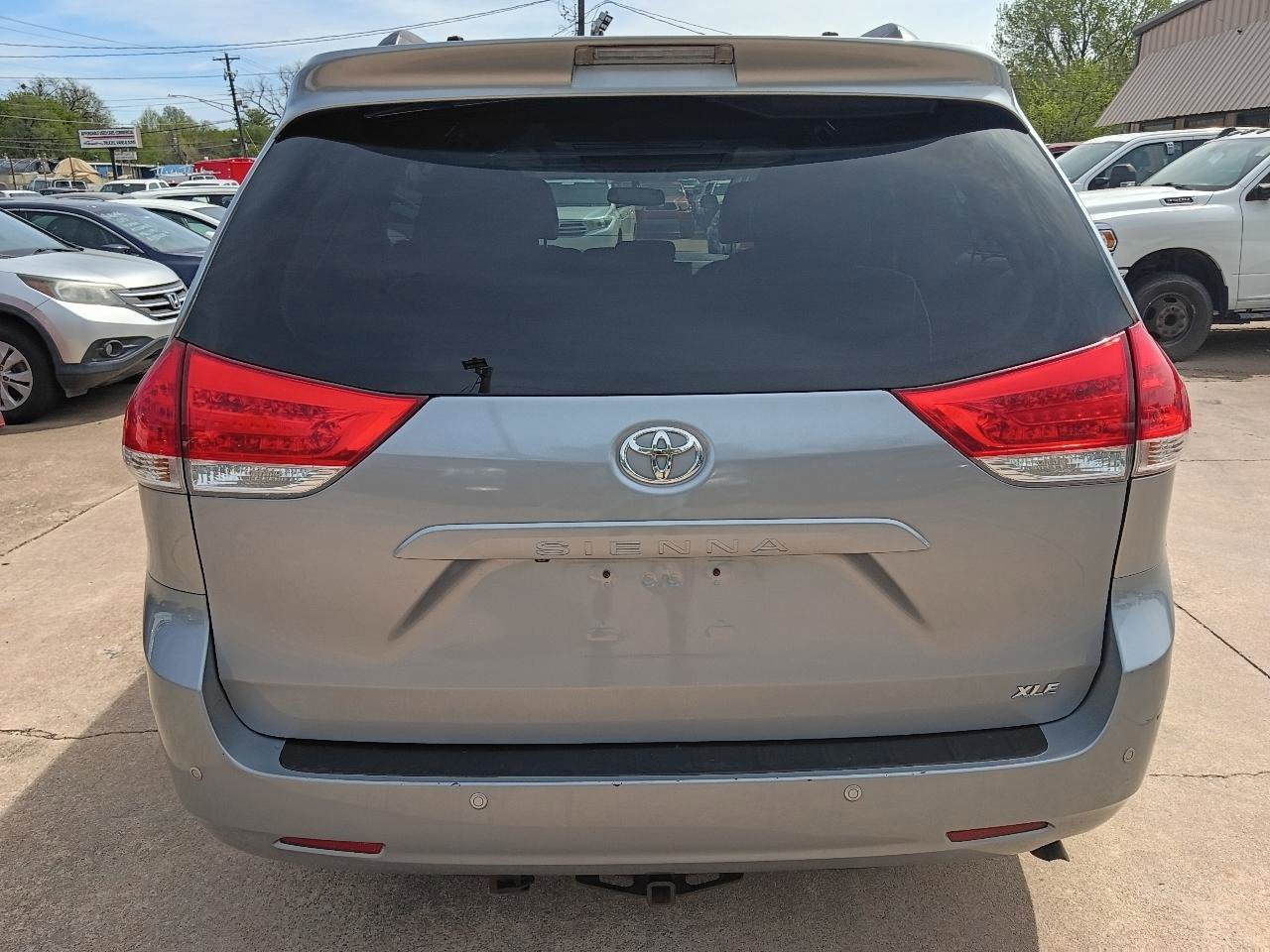 Used 2014 Toyota Sienna XLE w/ Entertainment Package image 29