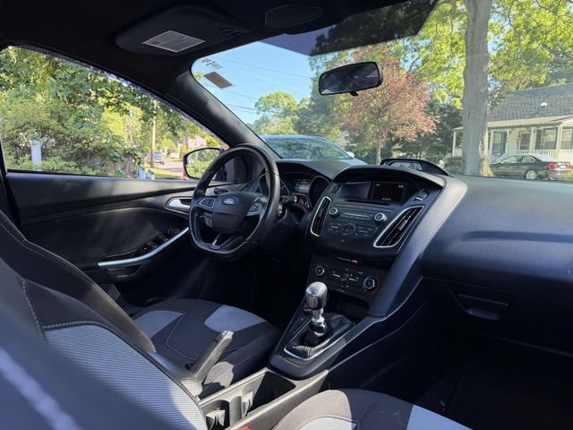 Used 2015 Ford Focus ST FWD image 17