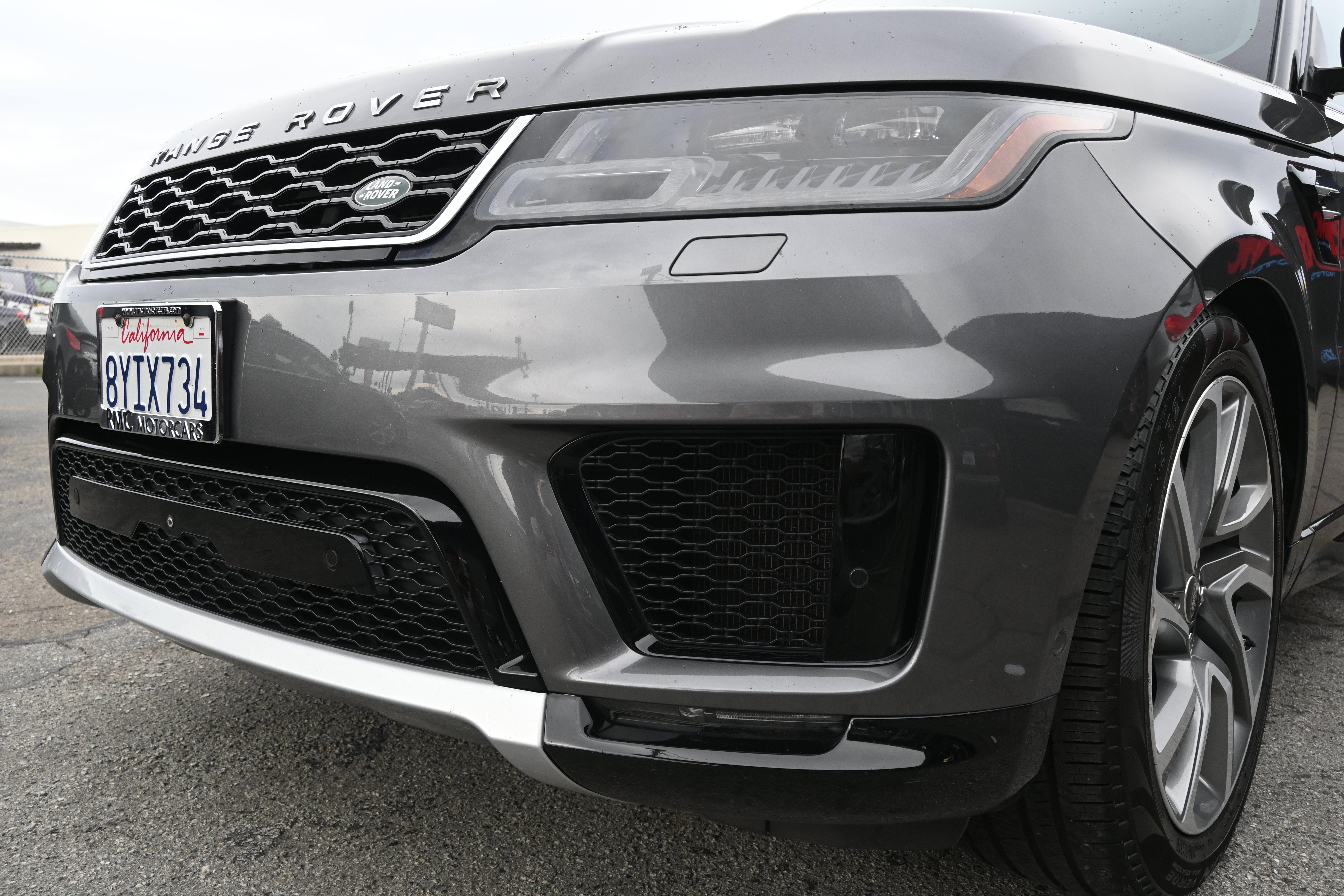 Used 2018 Land Rover Range Rover Sport HSE AWD/4WD image 24