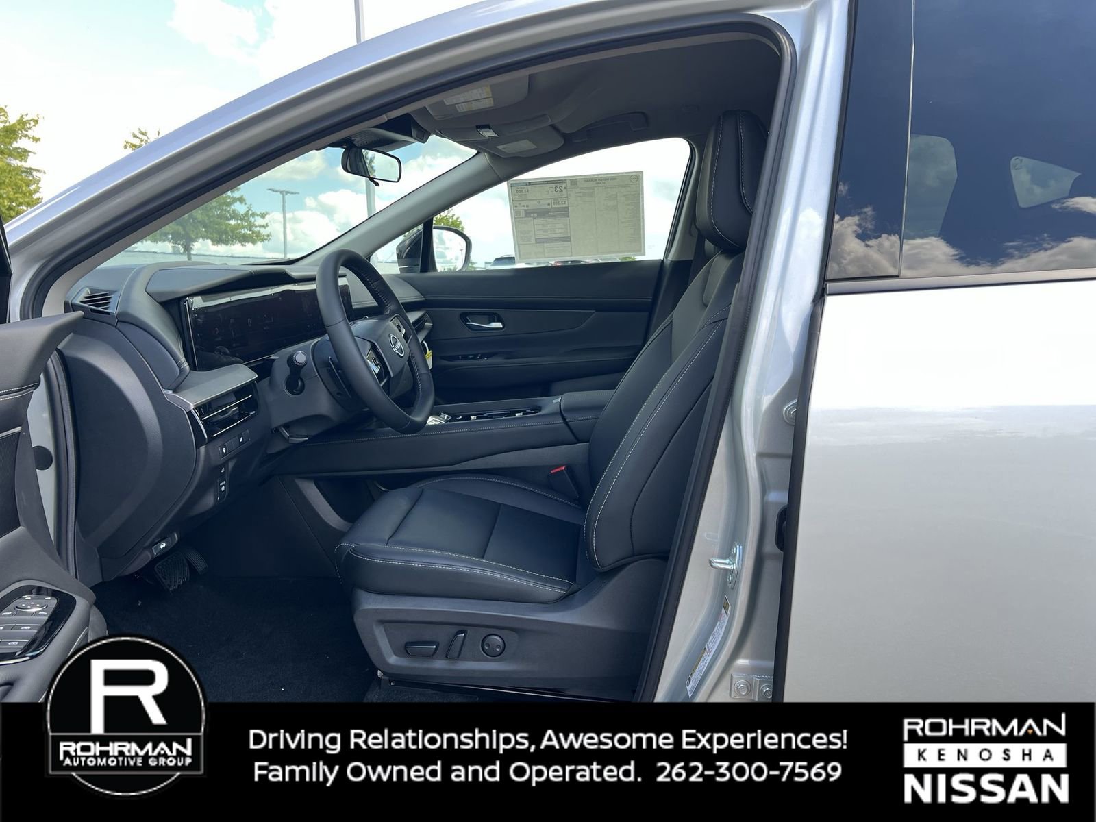 New 2025 Nissan Murano SV image 4