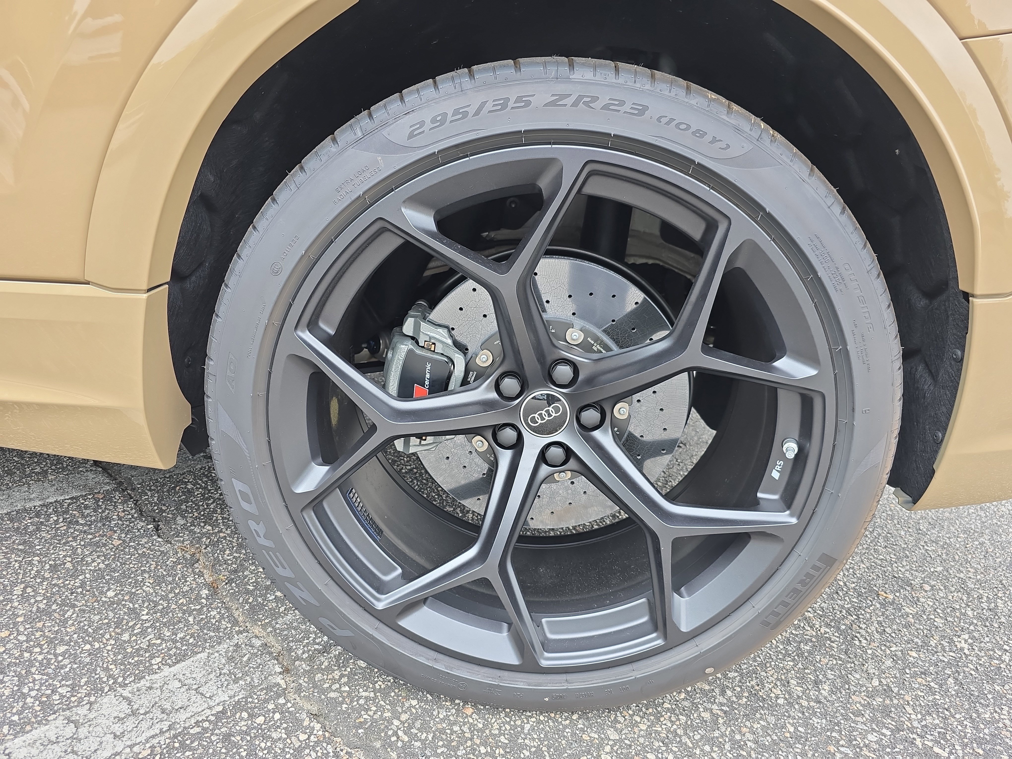 New 2025 Audi RS Q8 performance image 32