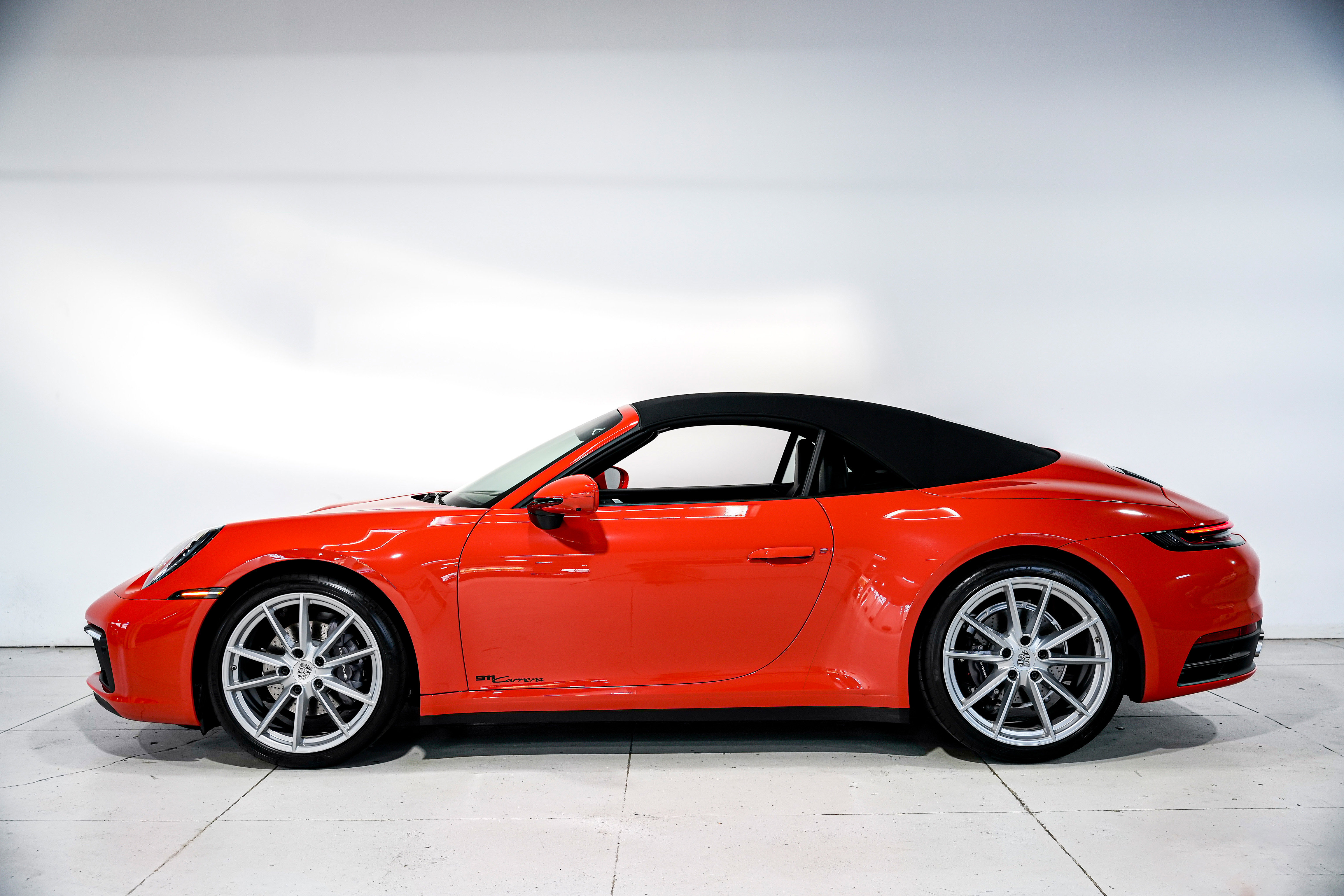 Used 2022 Porsche 911 Carrera image 7
