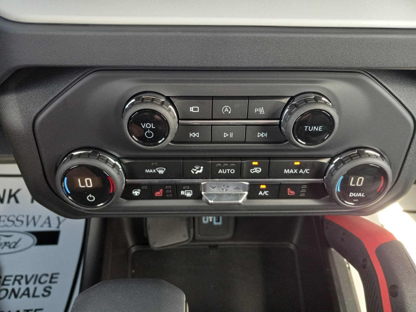 Used 2025 Ford Bronco Stroppe Edition AWD/4WD image 17
