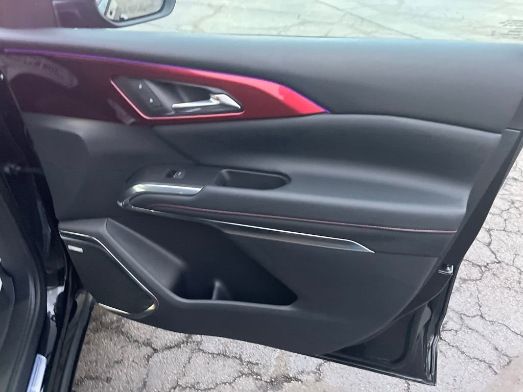 Used 2024 Chevrolet Traverse RS w/ LPO, Floor Liner Package image 28