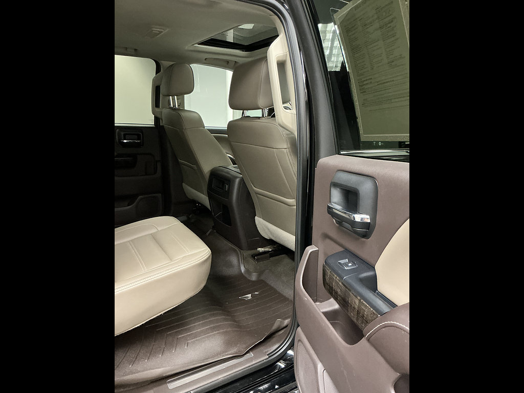 Used 2016 GMC Sierra 2500 Denali w/ Duramax Plus Package AWD/4WD image 22