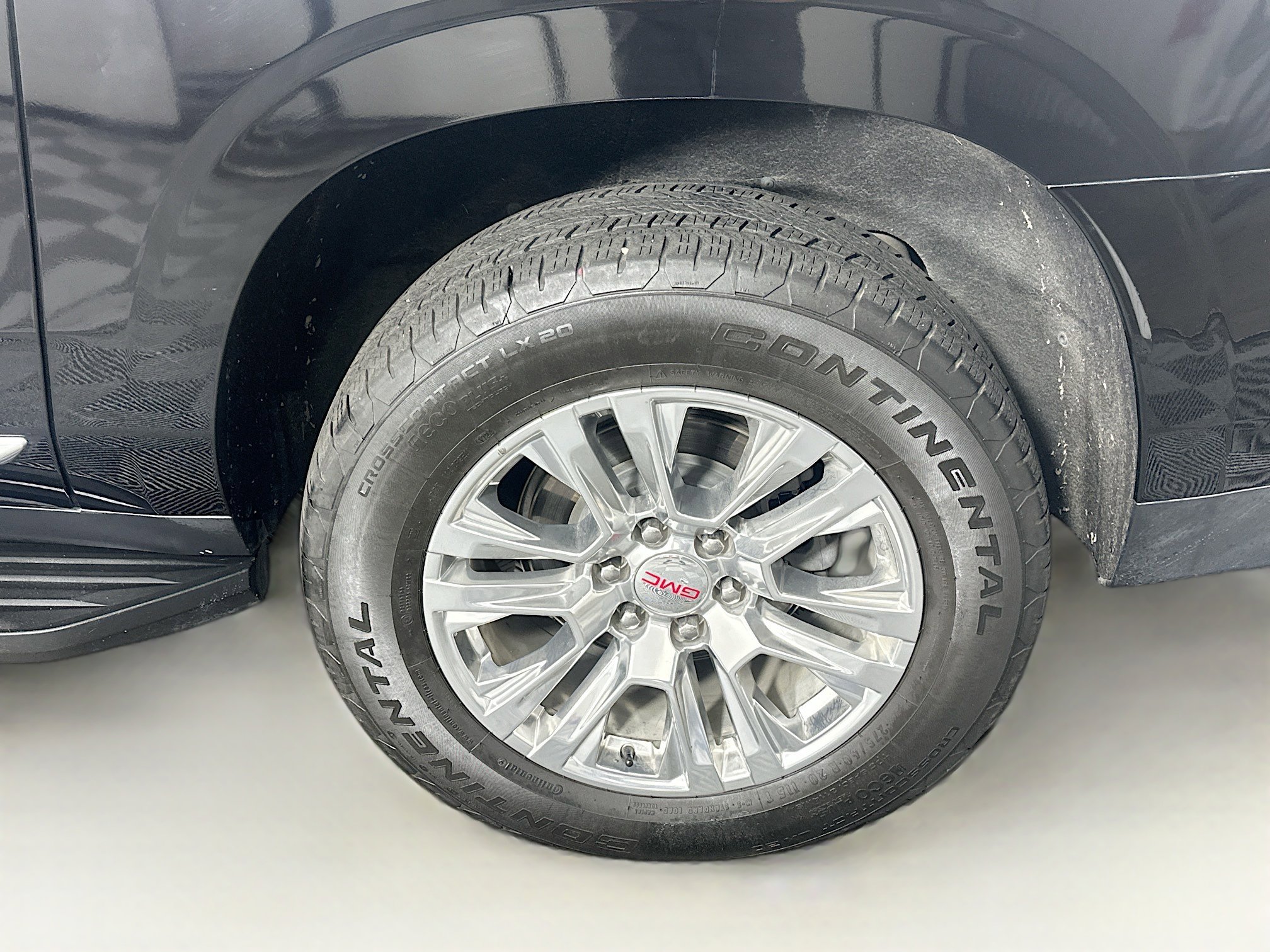 Used 2021 GMC Yukon XL Denali w/ Advanced Technology Package image 11