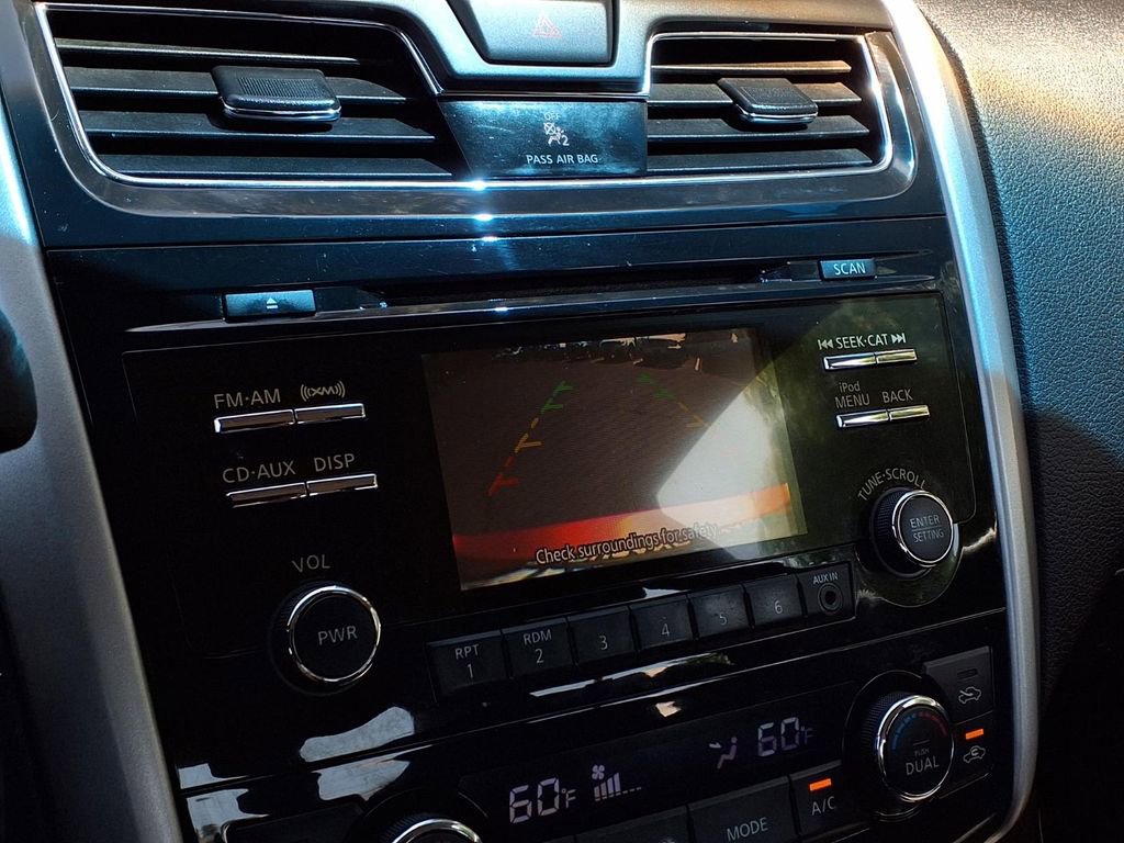Used 2013 Nissan Altima 2.5 SL FWD image 9