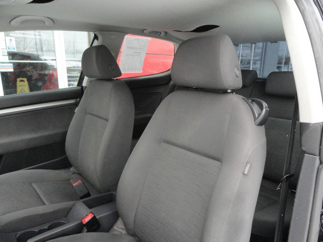 Used 2008 Volkswagen Rabbit 2-Door image 9