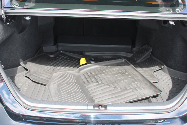 Certified 2025 Toyota Camry LE image 14