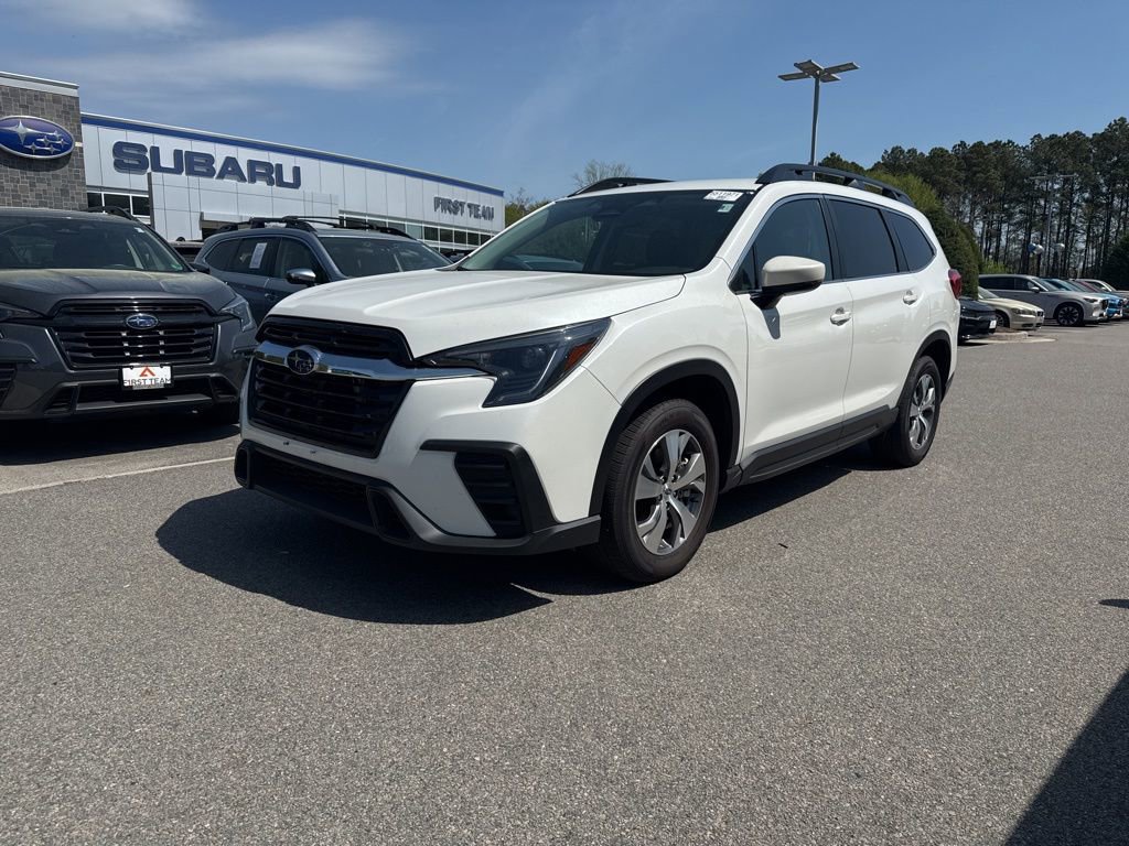 Used 2025 Subaru Ascent Premium image 1