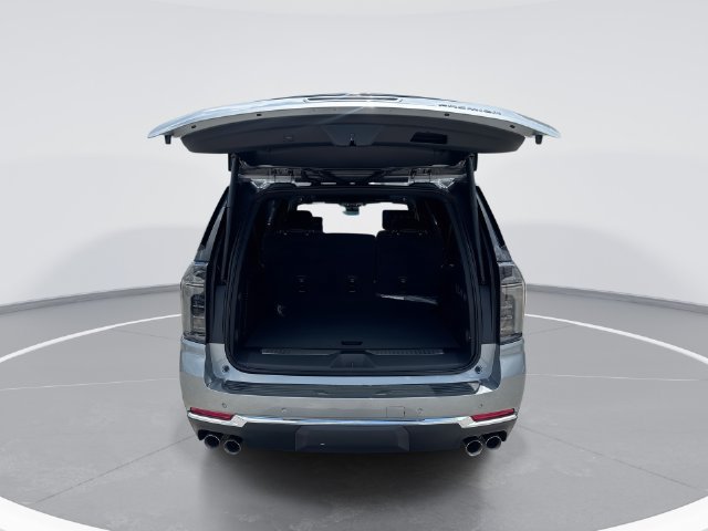 New 2026 Chevrolet Suburban Premier AWD/4WD image 25