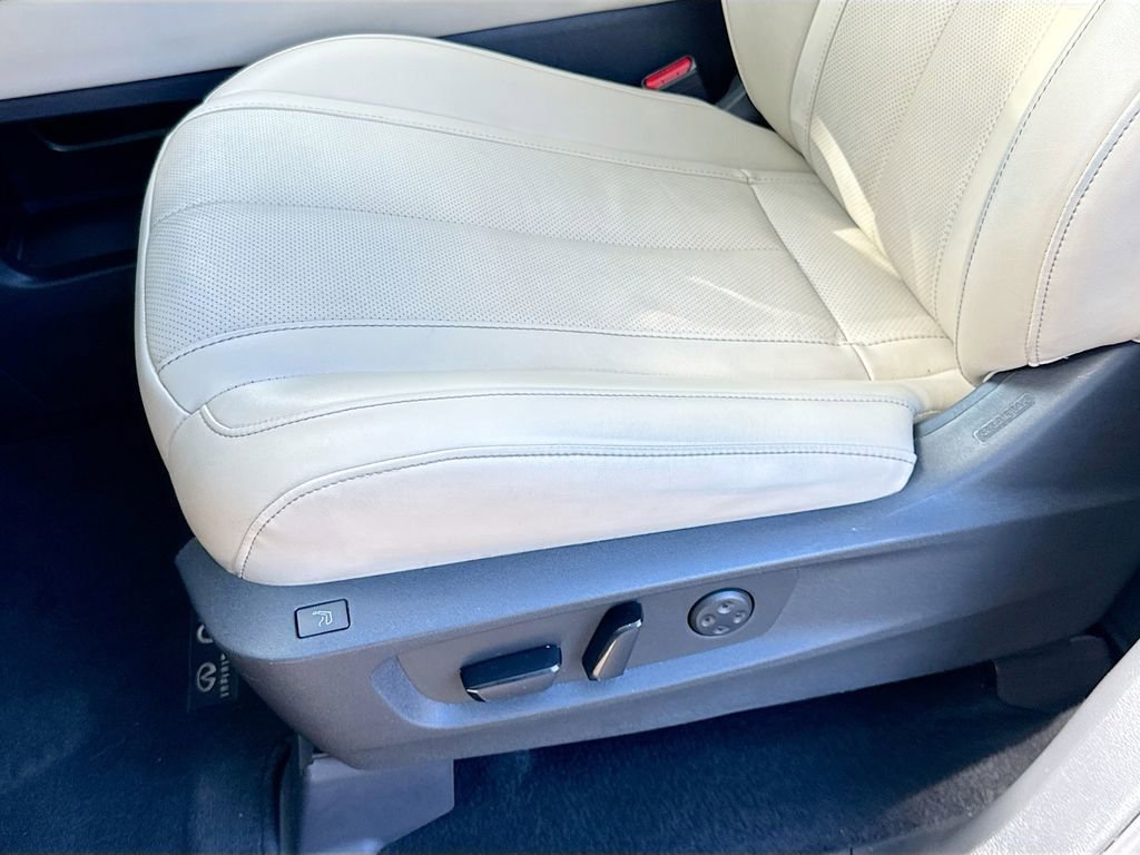 Used 2022 INFINITI QX60 Sensory w/ Vision Package image 21