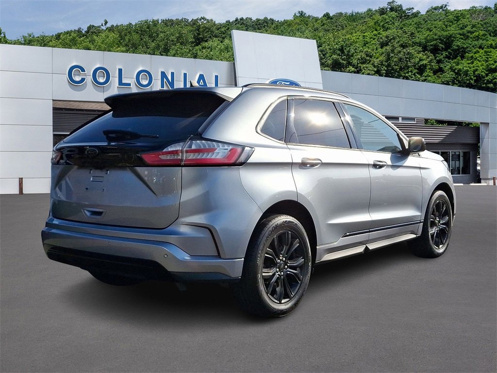 Certified 2022 Ford Edge SE w/ Black Appearance Package image 6
