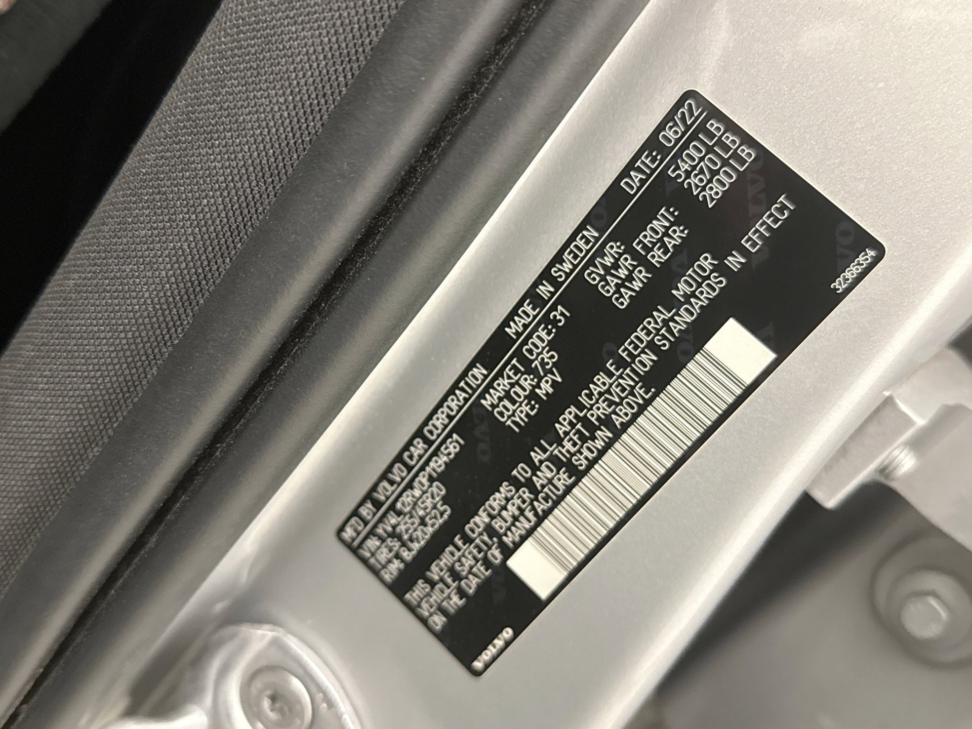 Used 2023 Volvo XC60 B5 Plus w/ Climate Package image 25