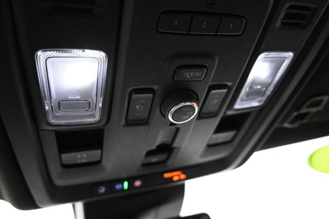 Used 2023 GMC Yukon Denali AWD/4WD image 35