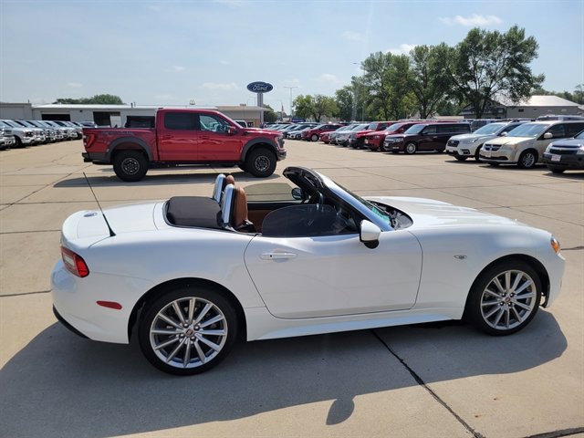 Used 2017 FIAT 124 Spider Lusso image 17